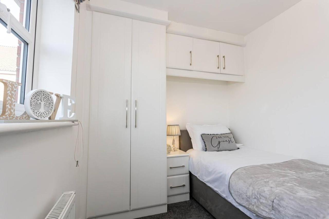 Beautifully Designed 3 Bed House - In Casa vacanze Manchester